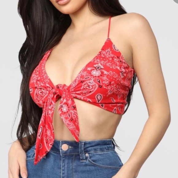 Fashion Nova Tops - Fashion Nova bandanna crop top
